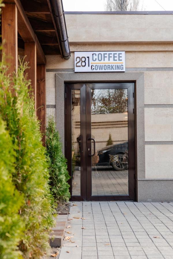 281 Hotel Bishkek Exteriör bild